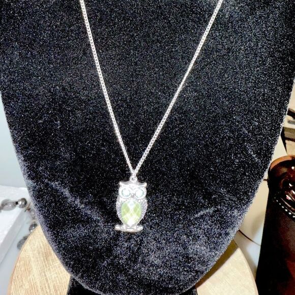 WOMENS OWL NECKLACE - Picture 1 of 2